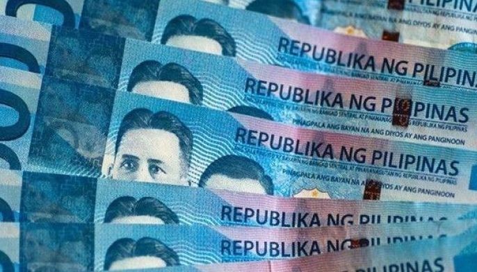 Philippine peso plummets to P54 vs $1