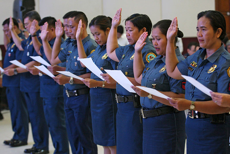 Philippine police will return to drug war: Rodrigo Duterte