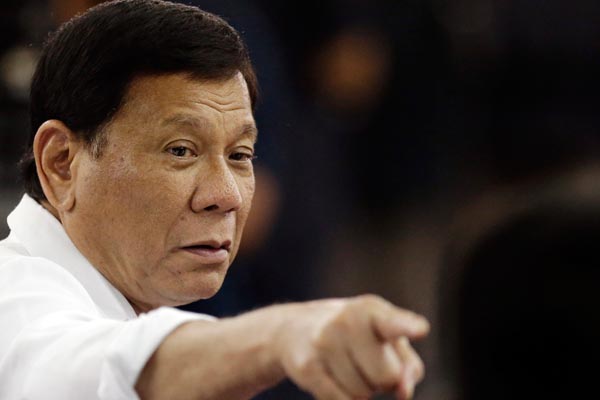 Duterte eyes PNP return to drug war Duterte eyes PNP return to drug war