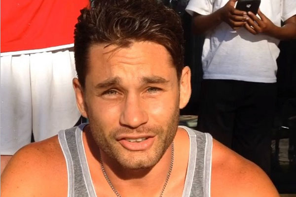 Chris Algieri prior to doing the &#39;ALS Ice Bucket Challege&#39;. Screengrab from Chris Algieri&#39;s Instagram account - chris-algieri-ice-challenge