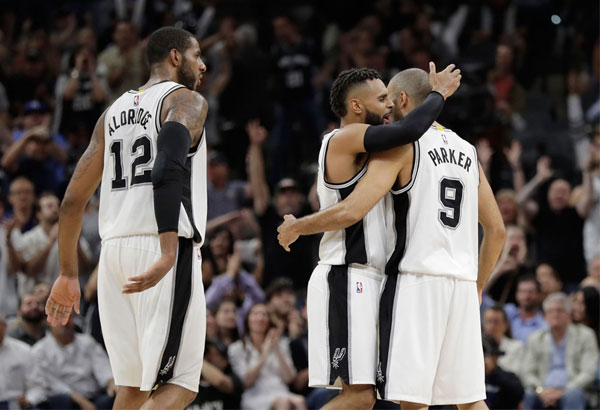 Spurs taking cautious approach to Parker, Gay Spurs taking cautious approach to Parker, Gay