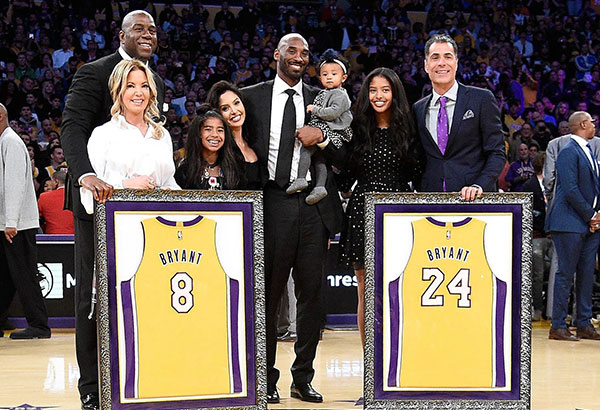 Warriors vs Lakers @ 12/18/2017 Kobe Bryant Jersey Retirement