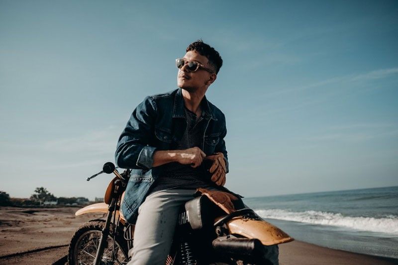 Jericho Rosales working on comeback show, unnamed Star Cinema movie thumbnail