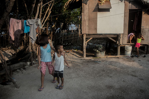 Residents of Sitio Dapdap, a small fishing community of around 30 families, will be displaced by the project and are waiting for assurance of proper relocation once work on the aerotropolis starts.