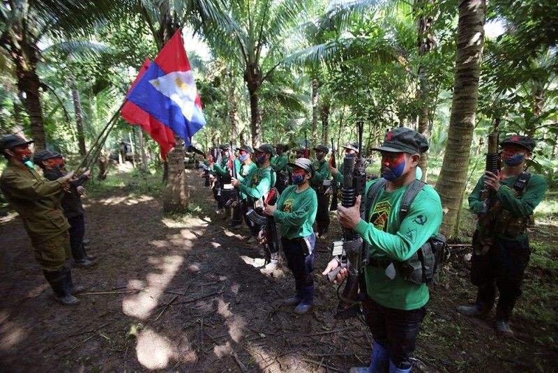 5 NPA rebels surrender to Marines in Sultan Kudarat