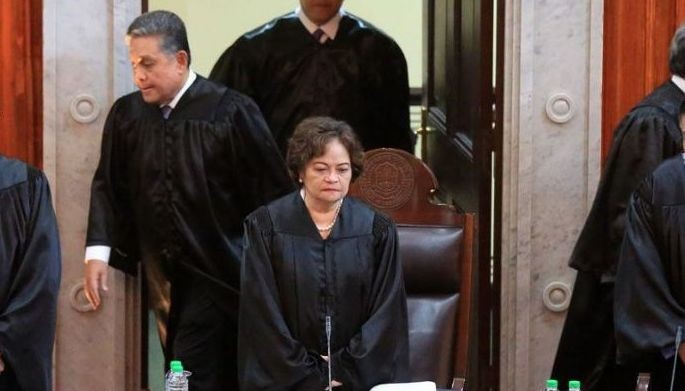 Antonio Carpio now open to chief justice nomination