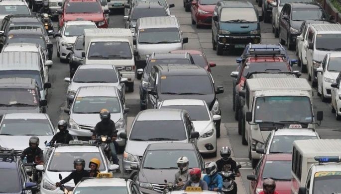 MMDA: Avoid traffic, return to Manila before Nov. 5