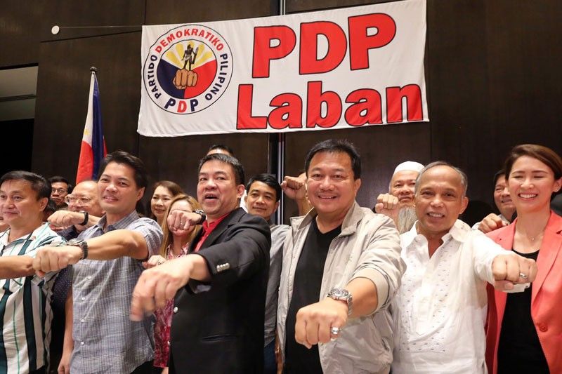 Comelec to resolve  PDP-Laban infighting