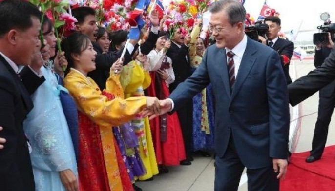 South Korean leader and North's Kim hold summit talks