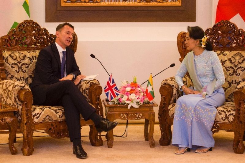 World 'won't rest' on Rohingya crisis, UK's Hunt tells Suu Kyi