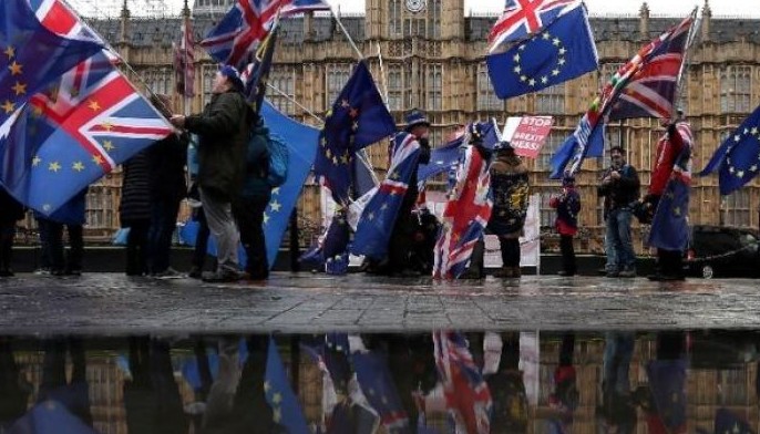 British MPs wrangle ahead of momentous Brexit debate