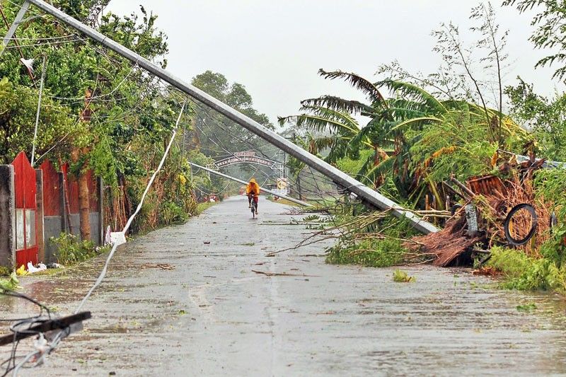 Power down as Rosita pummels Luzon