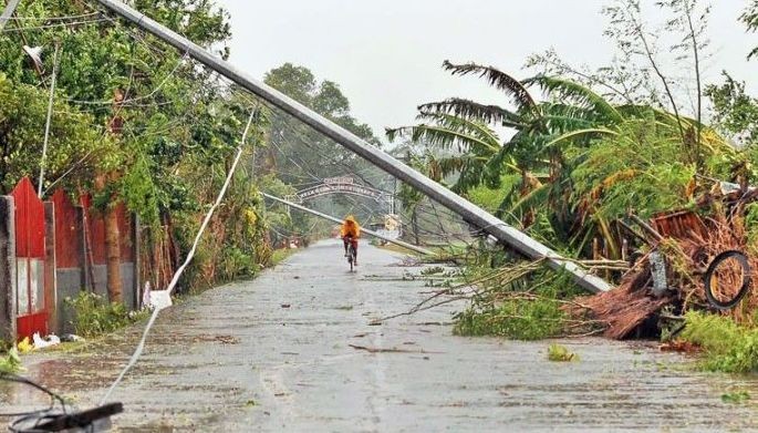 Power down as Rosita pummels Luzon