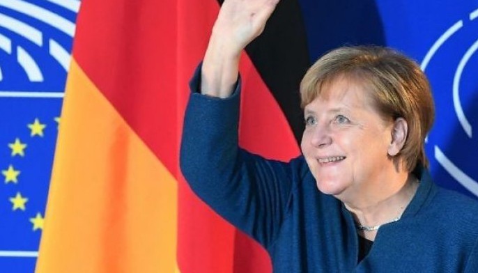 Merkel calls for a 'real, true' European army