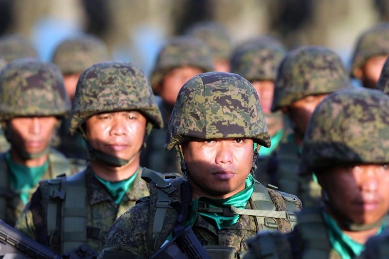 Duterte: â��Soldiers in cahoots with Liberal Partyâ��