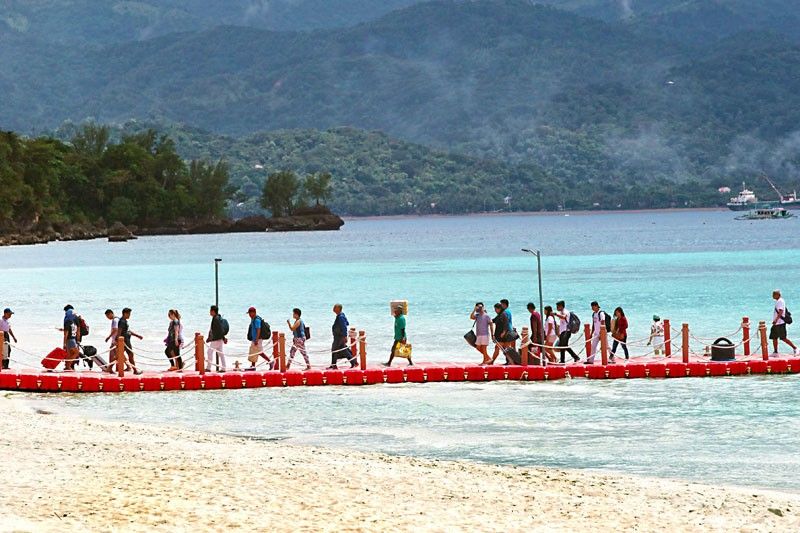 Zero-tolerance vs  litterbugs in Boracay