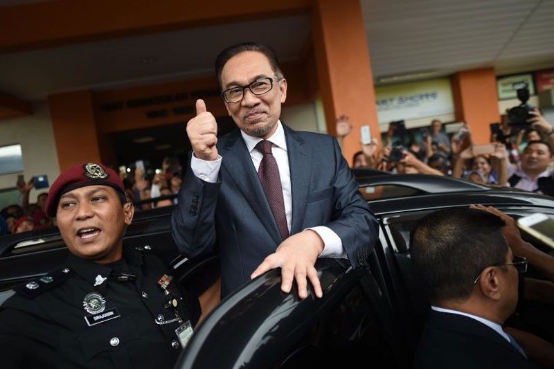 Anwar Ibrahim meets Bongbong Marcos: 'Money must be returned'