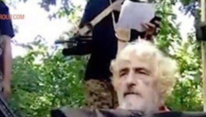 Abu Sayyaf releases video of German's beheading