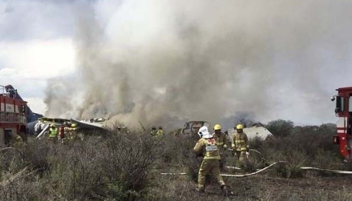 Airliner crashes in northern Mexico; no deaths, 37 injured