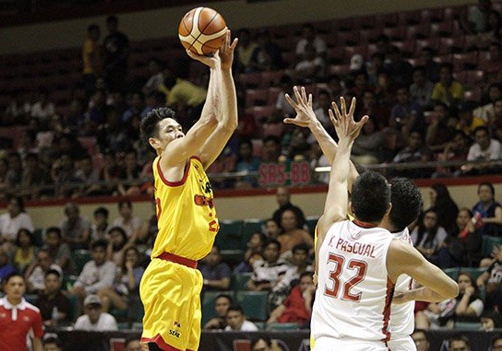 Hotshots pummel Elite for share of No. 4