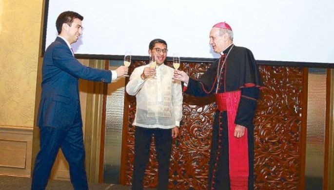 Chile & the Philippines:  Worlds apart, but close at heart