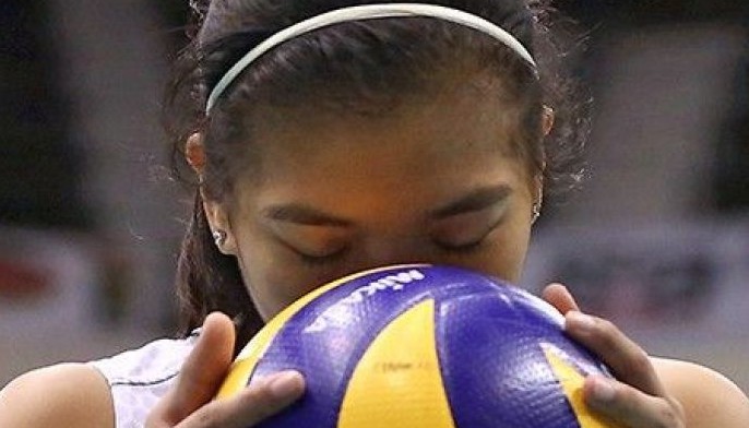 Like anybody else, Alyssa tries out for Phl team