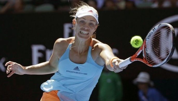 Defending champ Kerber advances to 4th round vs Vandeweghe