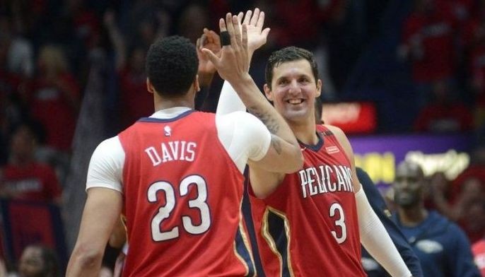 Mirotic, Davis lead Pelicans to 3-0 series lead over Blazers