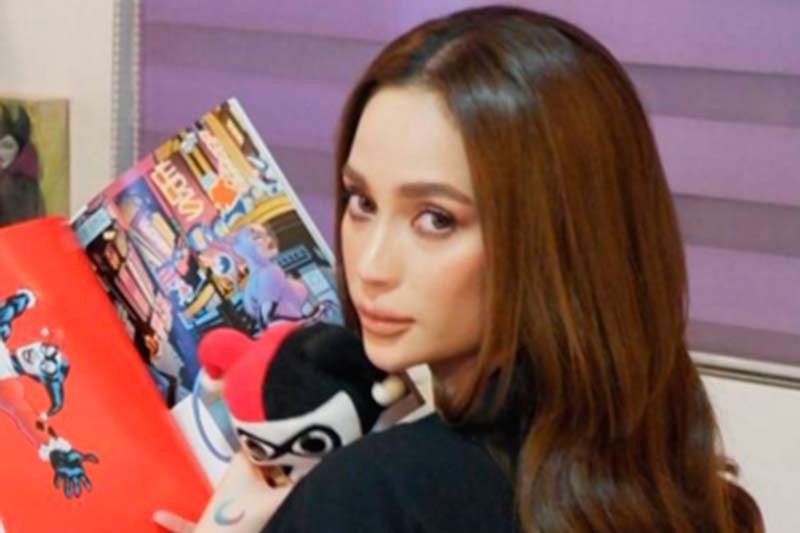 Arci nairita nang marinig ang pangalan ni Erich?!