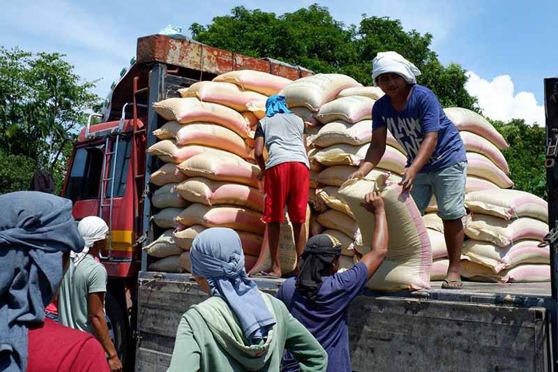 Food aid program benefits 1,000 families in Lanao del Sur
