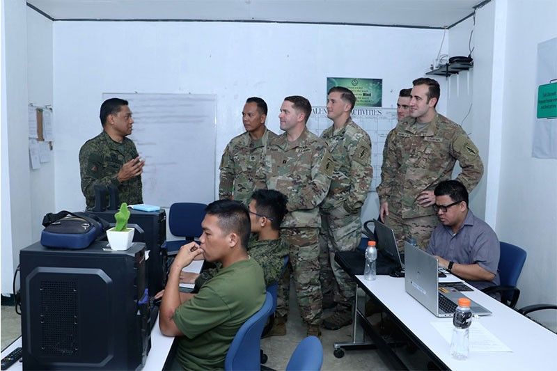 US trains Philippine soldiers on social media monitoring