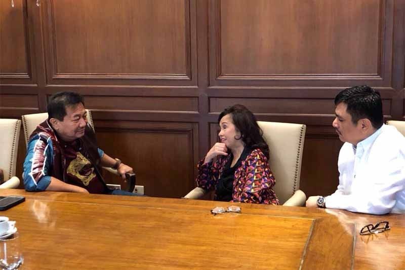 Arroyo, Alvarez meet after House leadership change