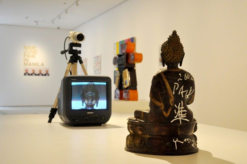 Market in flux: âNam June Paik in Manilaâ at LeÃ³n Gallery