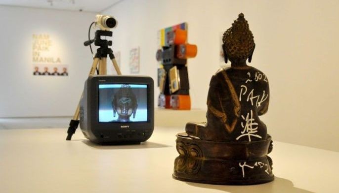 Market in flux: &lsquo;Nam June Paik in Manila&rsquo; at Le&oacute;n Gallery