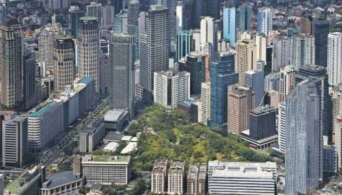 SEC may review minimum public ownership on REITs