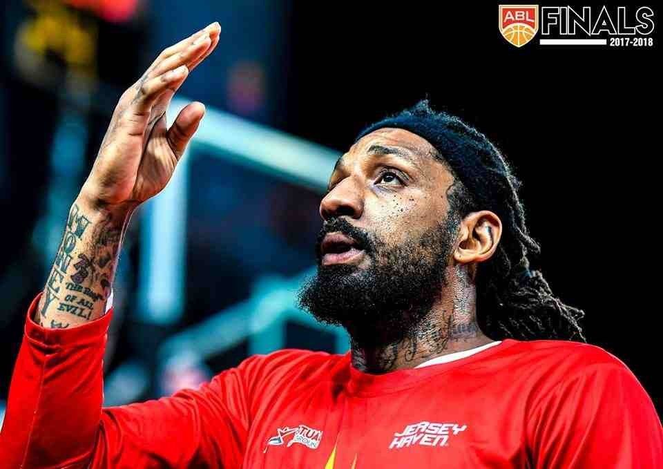 LOOK: Balkman returns, joins Beermen