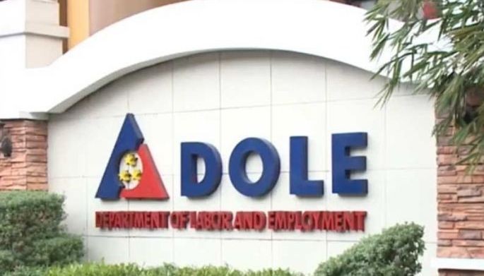 DOLE Usec. sinibak ni Digong