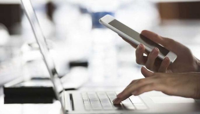 Work-from-home bill lagda na lang ni Duterte ang kulang