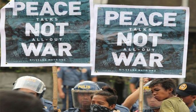 Pagbalik ng peace talks inihahanda