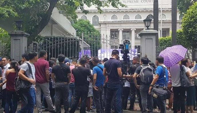 University of St. La Salle graduate tops 2017 bar exam