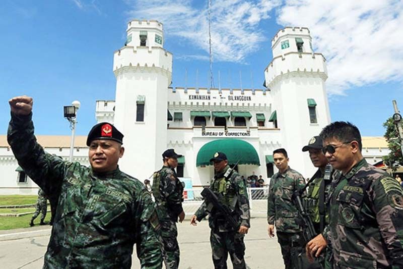 Lacson challenges Dela Rosa to stop illegal drug trade from Bilibid