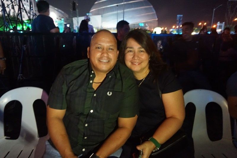 Off-duty Bato goes on date with wife at Ed Sheeran Manila concert