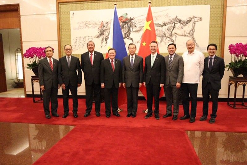 Philippine, Chinese officials meet to speed up implementation of China-funded projects