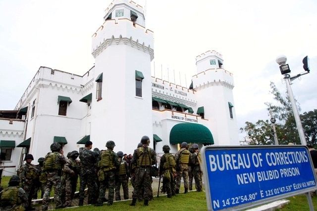 Fire razes Bilibid's medium security compound