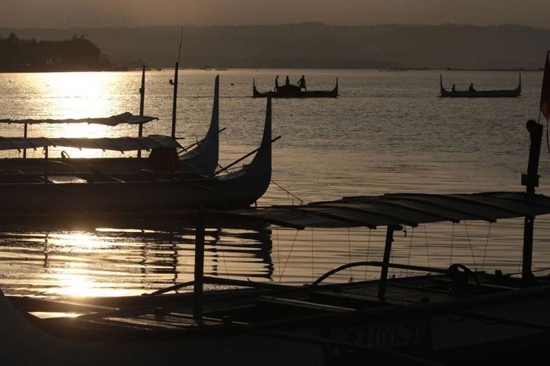 Bangka lumubog: 34 mangingisda nasagip