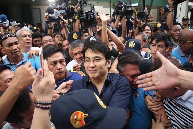 Dissenting justice: Bong Revilla not naive to allow aide to act alone