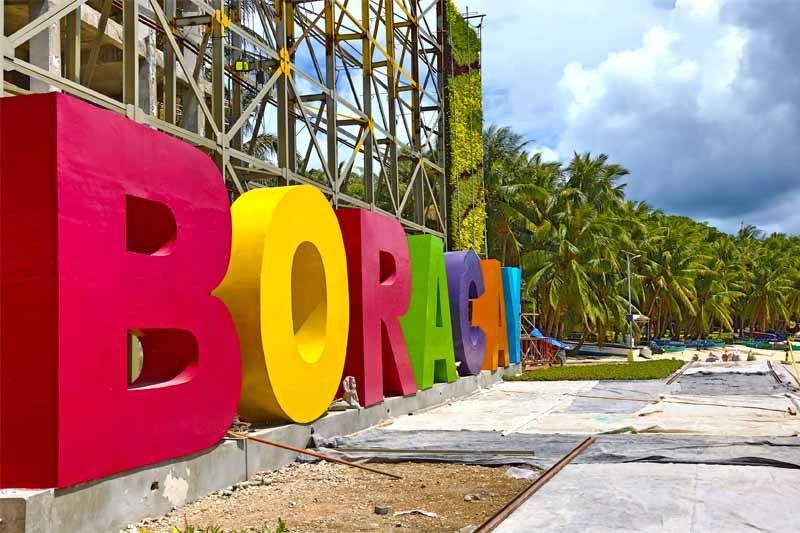 â��All systems goâ�� for Boracay reopening on October 26, PNP says