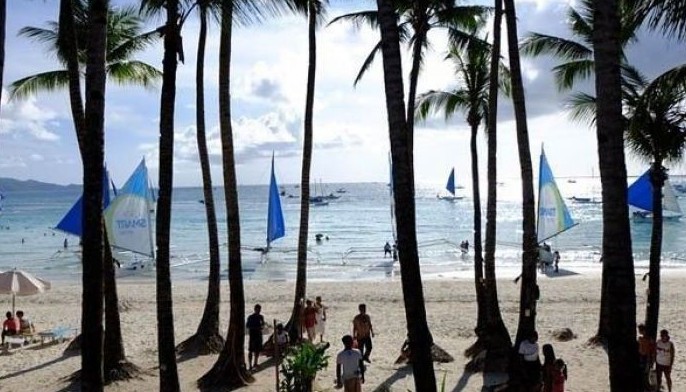 What casino? Boracay will go to farmers, Duterte claims