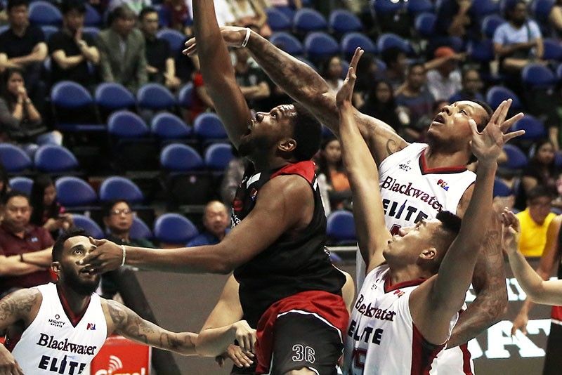 Brownlee saves day for Kings