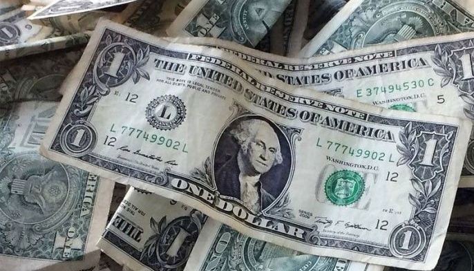Inflation, weaker peso stoke hot money outflow in June